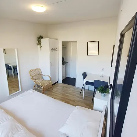 Double 4 With Free Parking Appartement *