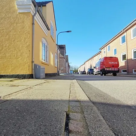 Double 4 With Free Parking Appartement Nørresundby